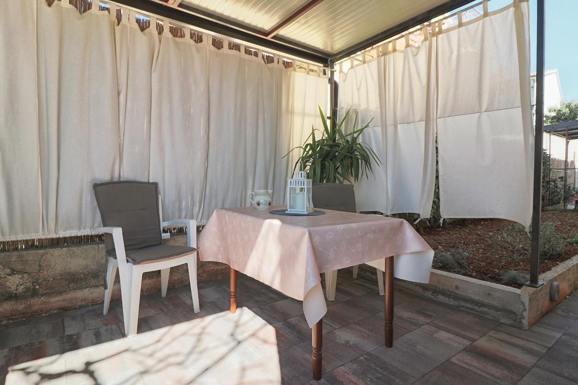 Studio Apartman Edy 3 Pula Zewnętrze zdjęcie